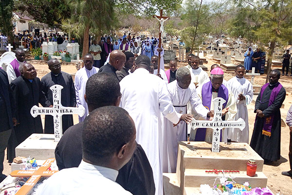 Maadhimisho ya Misa ya Kuwaombea Marehemu